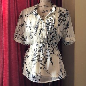 Apt 9 • Cream blouse with black flower print • XL